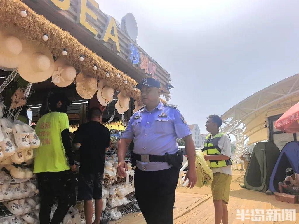 皇冠信用网平台
_70岁老人来青岛一浴游泳皇冠信用网平台
,上岸发现衣服和手机都不见了,民警找了两个多小时……