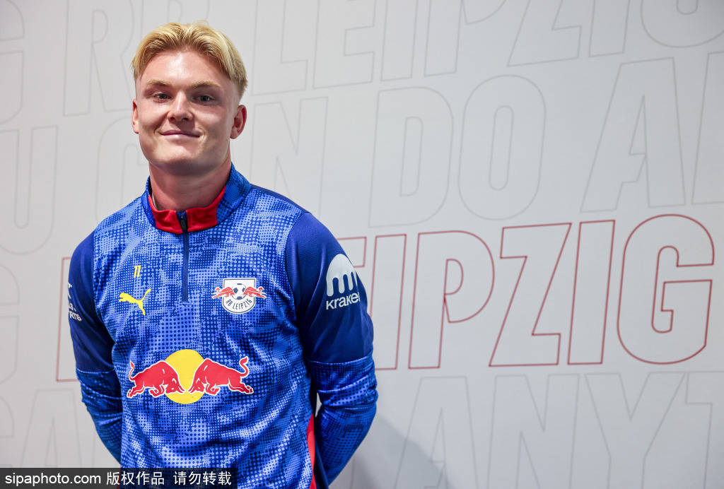 皇冠信用盘出租_拉莫斯的攻势足球:河南俱乐部酒祖杜康的胜利之路