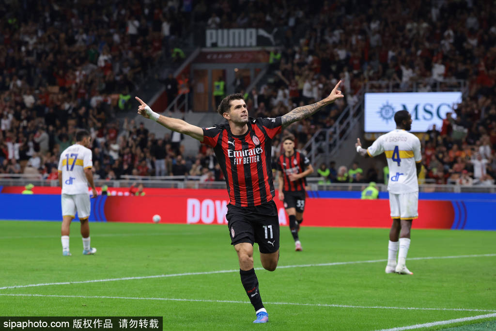 伊斯坦堡士邦 vS 布鲁斯堡_太不容易！第99分钟比赛终于结束伊斯坦堡士邦 vS 布鲁斯堡，40岁魔笛直接跪地庆祝