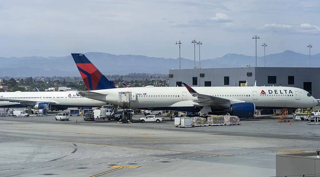 皇冠信用網网址_纽约机场突发皇冠信用網网址!两架客机相撞