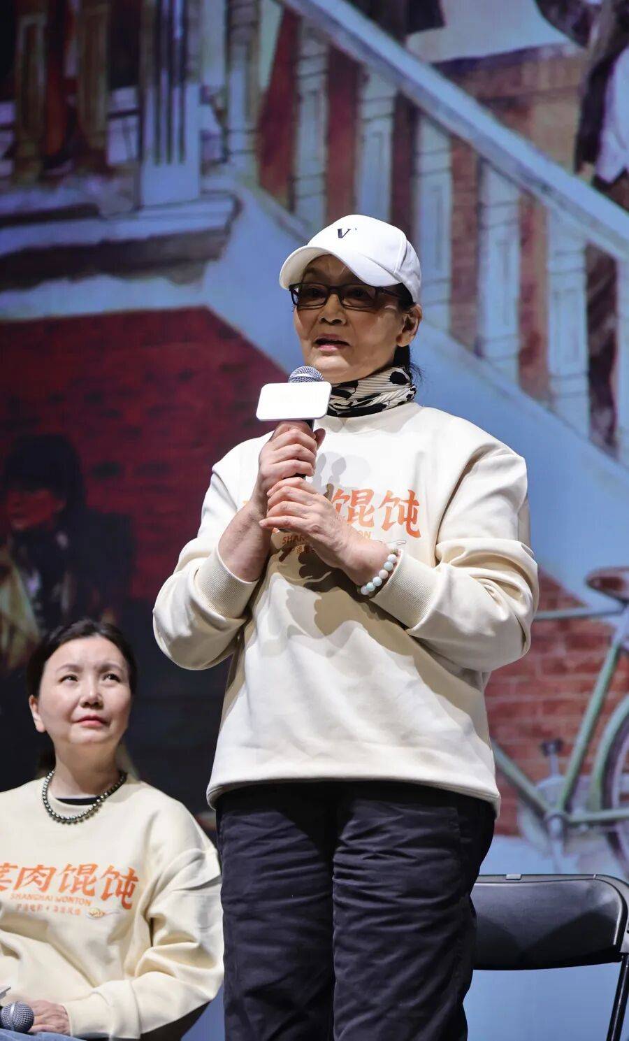 怎么申请皇冠信用網
_沪上著名演员集体现身!全员哽咽全场动容怎么申请皇冠信用網
,有人不惜为它抵押房产!面世在即,最新剧透