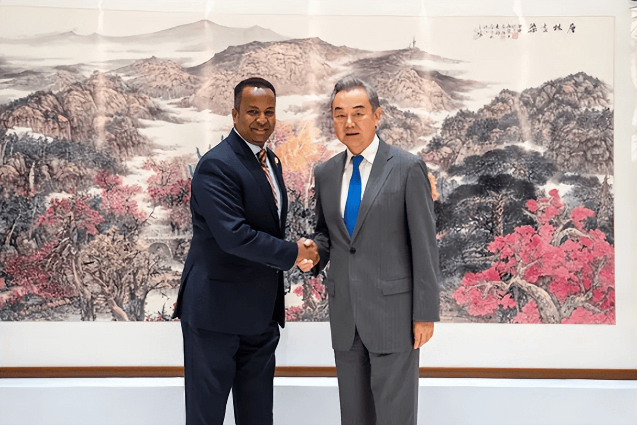 新2登录网址
_索马里局势有变?中方反应迅速调整行程新2登录网址
,中方双管齐下稳定局势