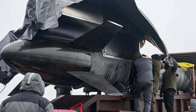 皇冠信用网怎么代理_特朗普不给“战斧”皇冠信用网怎么代理，乌克兰自造导弹，刻意避开美国零件防断供