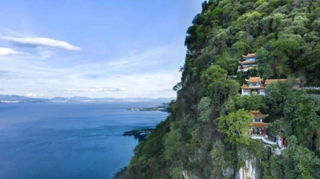 皇冠信用网代理注册 _著名演员于荣光皇冠信用网代理注册 ，在昆明滇池边发起挑战！评论区爆了