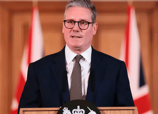 9球体育直播网_风向变了!全球同时收到消息9球体育直播网,美国人宣布:特朗普“帮了中国大忙”